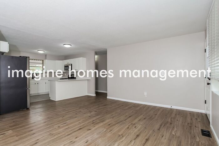 11489 Kenn Rd – photo 4