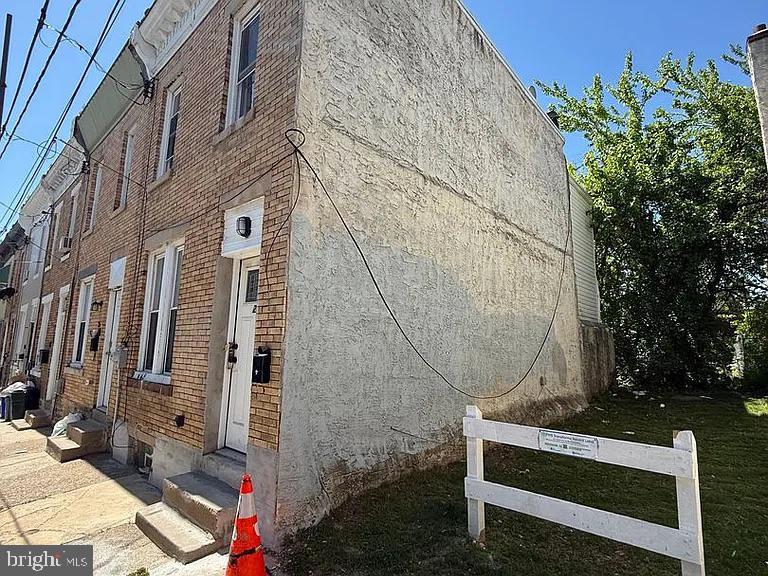 27 E Rittenhouse St – photo 2