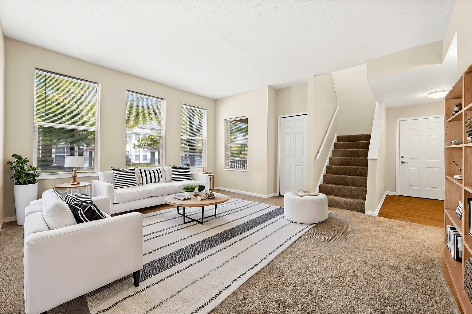 Tremont Pointe Apartments – photo 2