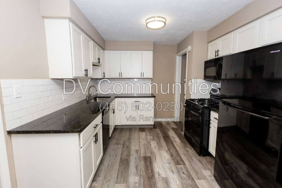 16605 Kollin Ave – photo 5