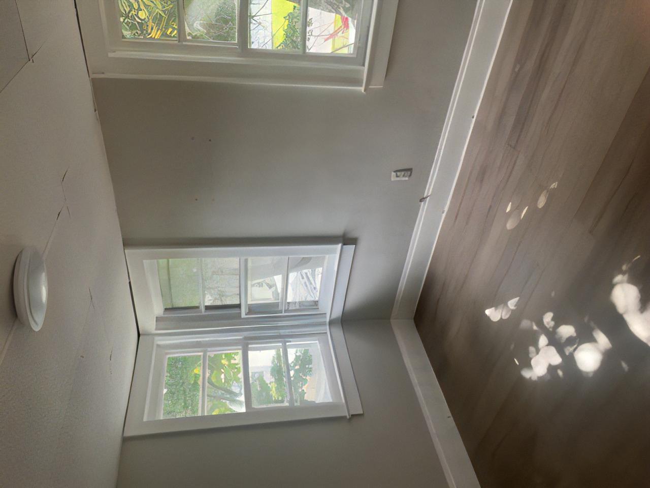 15 Tuthill Ave unit 2 – photo 2