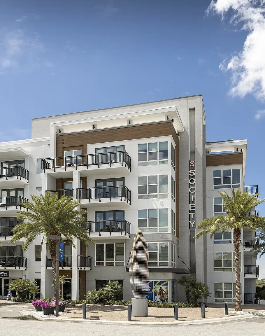 Society Westshore Apartments – photo 2
