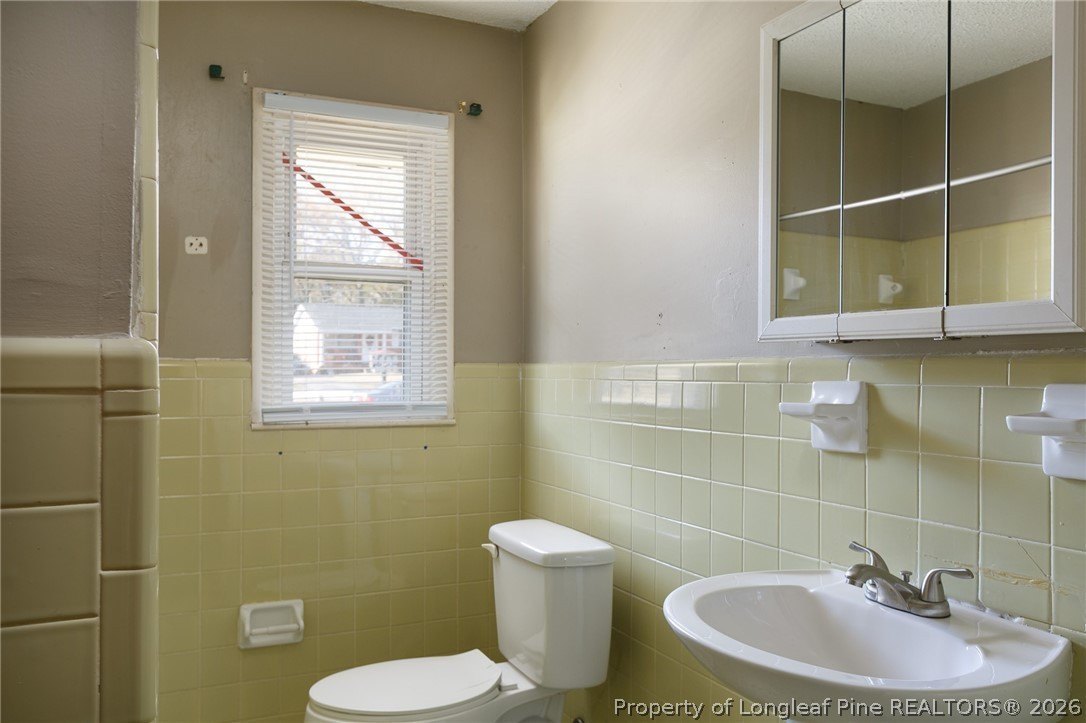 1045 Rulnick St #B – photo 4