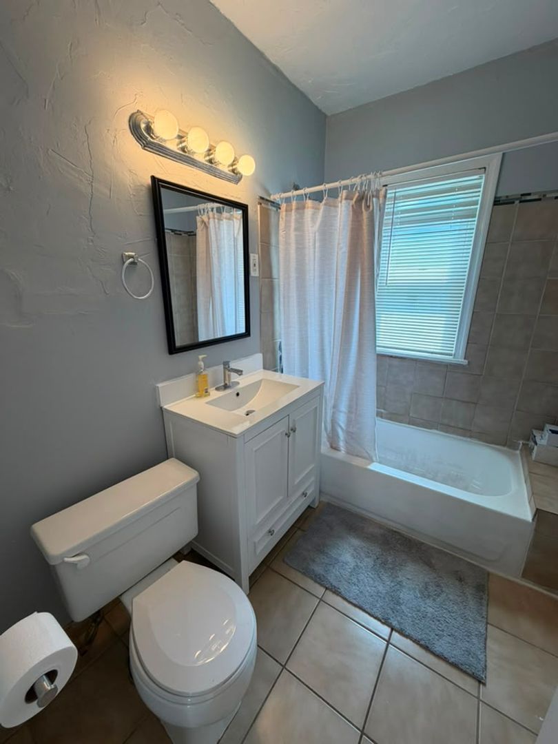 3697 Hildana Rd unit Up – photo 3