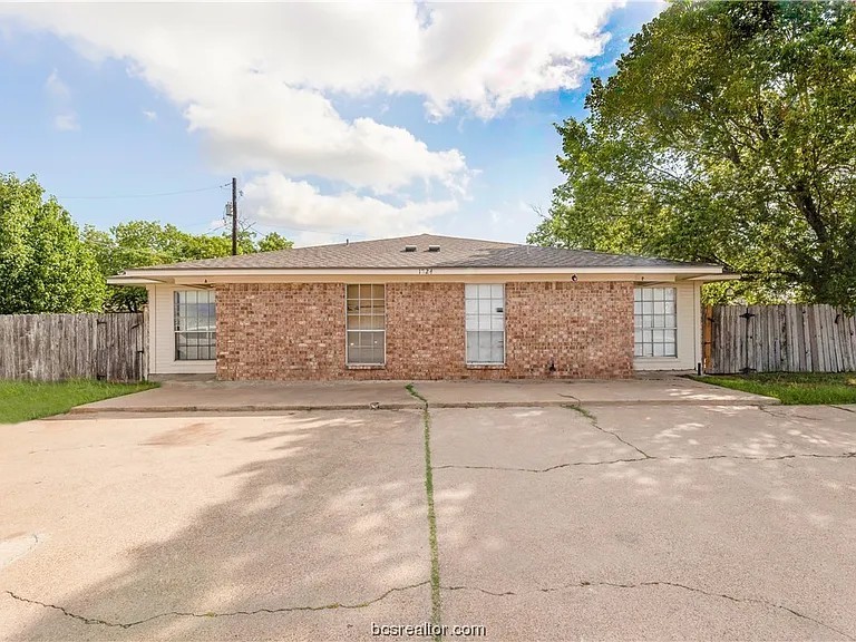 1824 San Antonio St unit B – photo 1