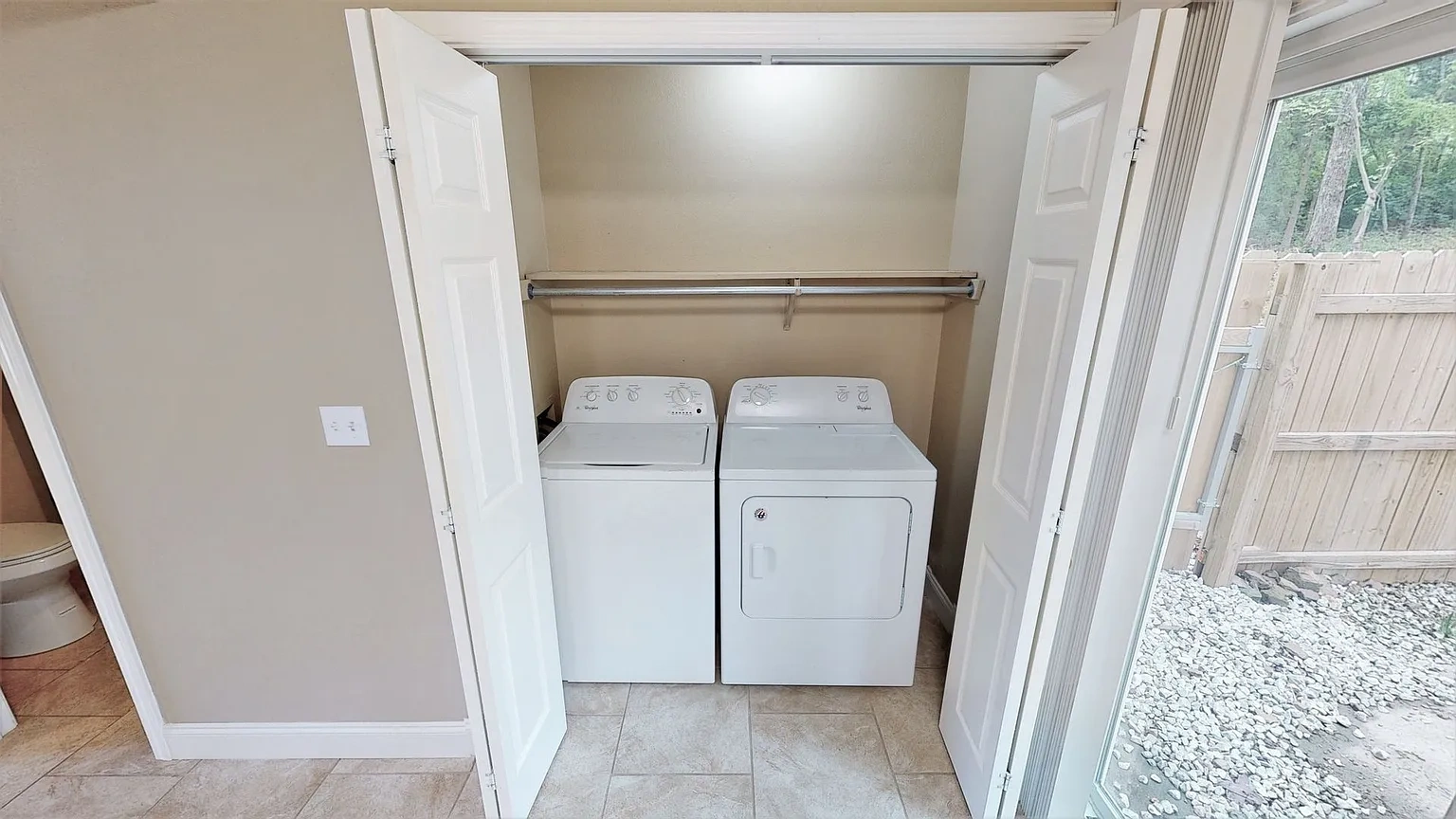 2068 Honeysuckle Lane – photo 1