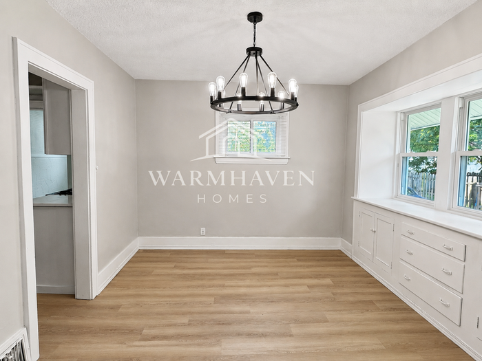 1203 N Main St – photo 4