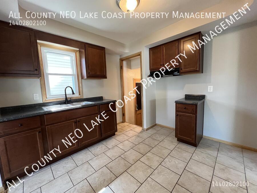 8017 Fernhill Ave – photo 3