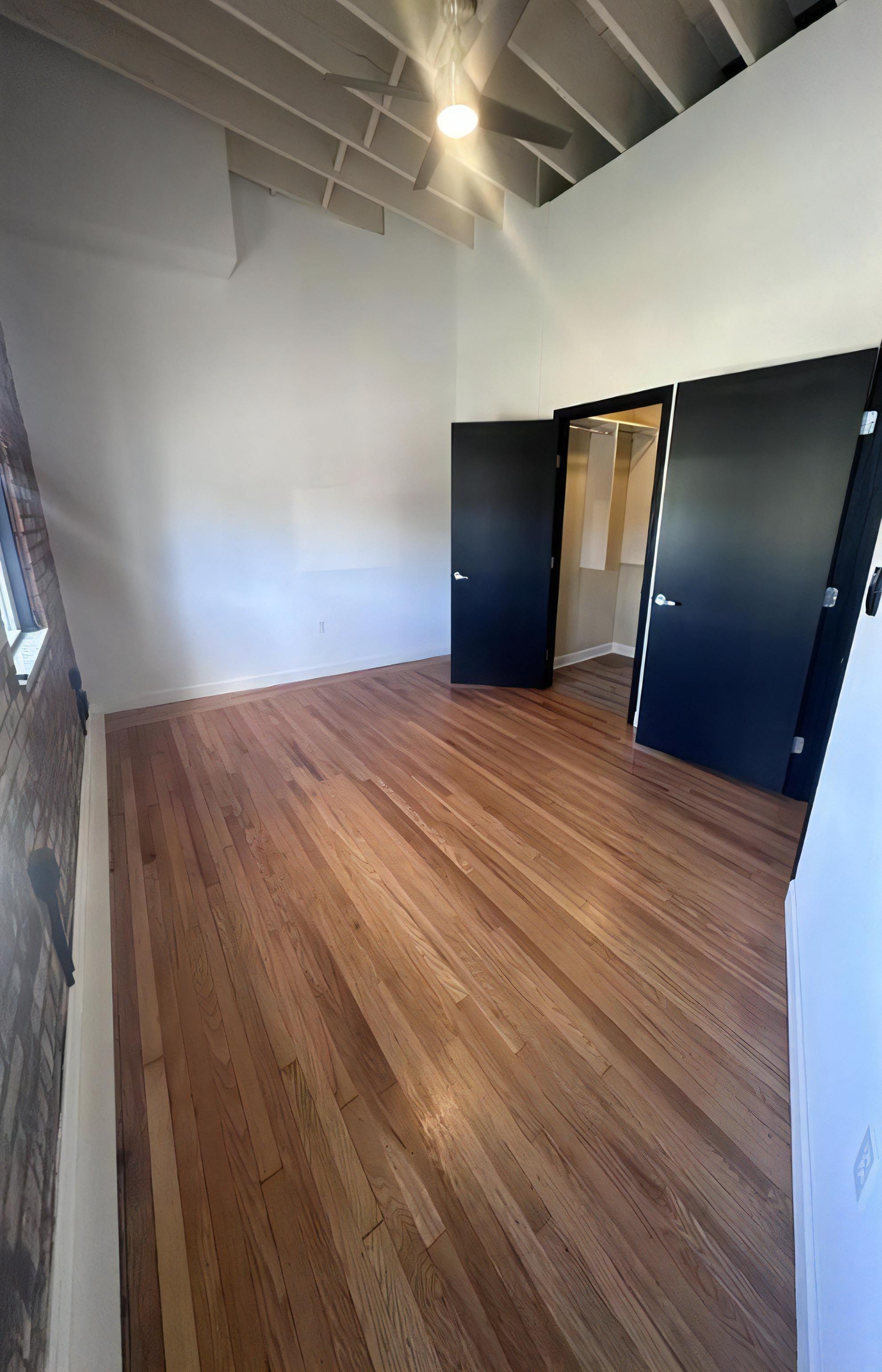 2800 Mayfield Rd – photo 1