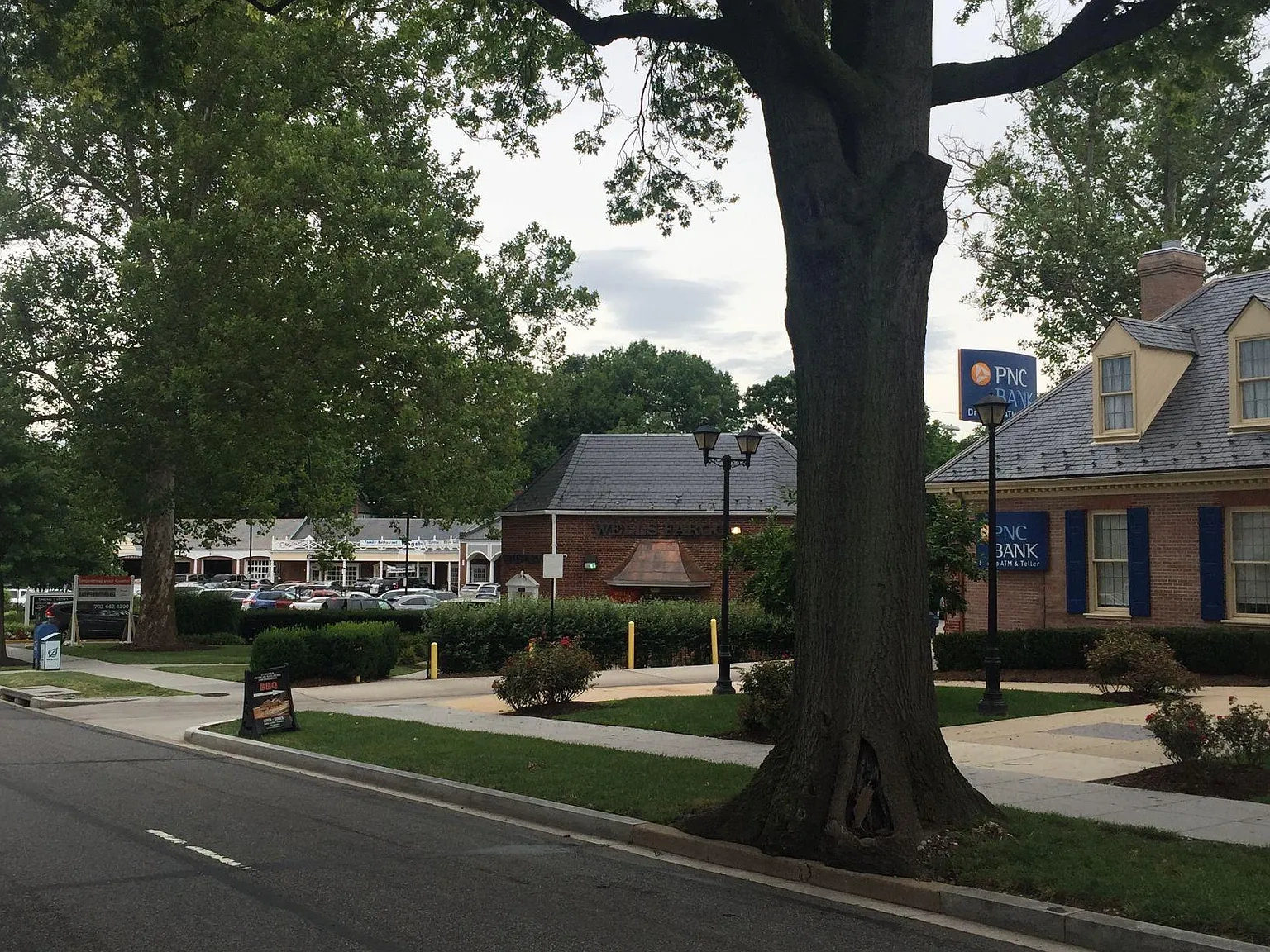 Spring Valley Apartments – photo 2