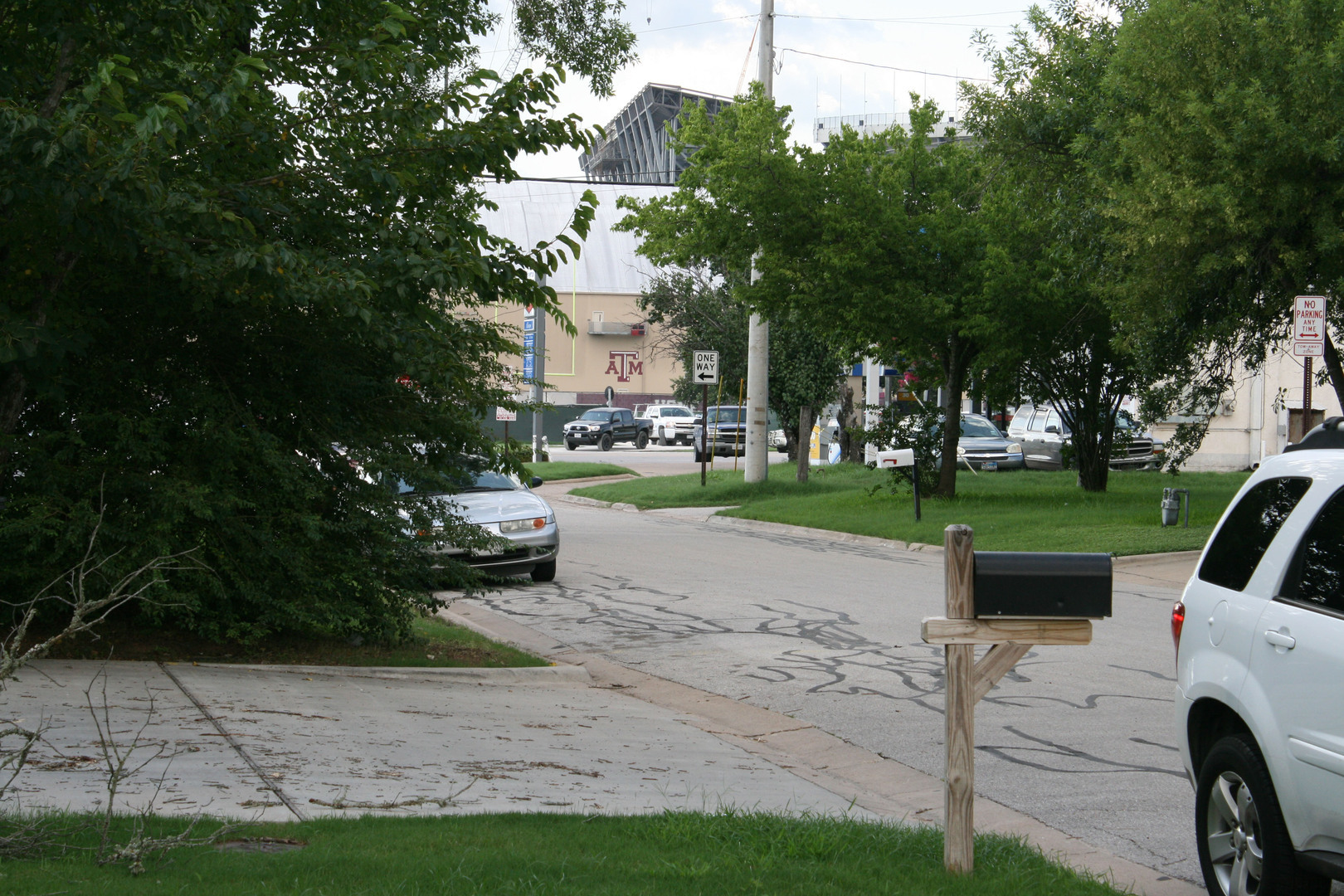 301 Highlands St – photo 2