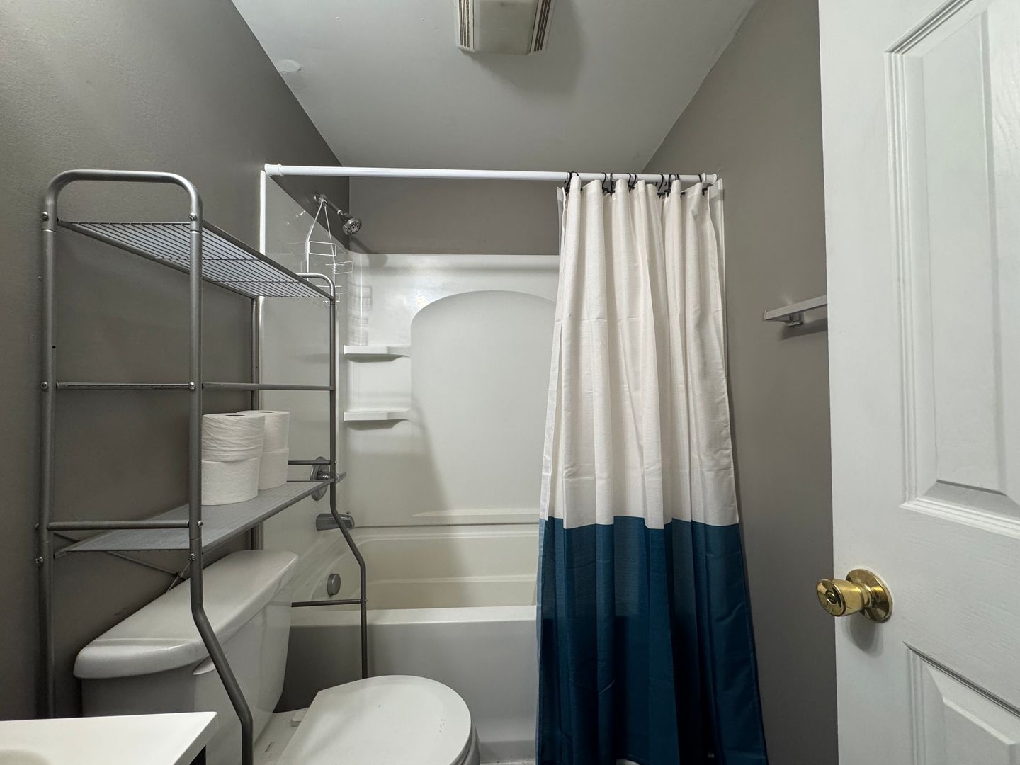 1225 W Freeman St unit 1 – photo 4