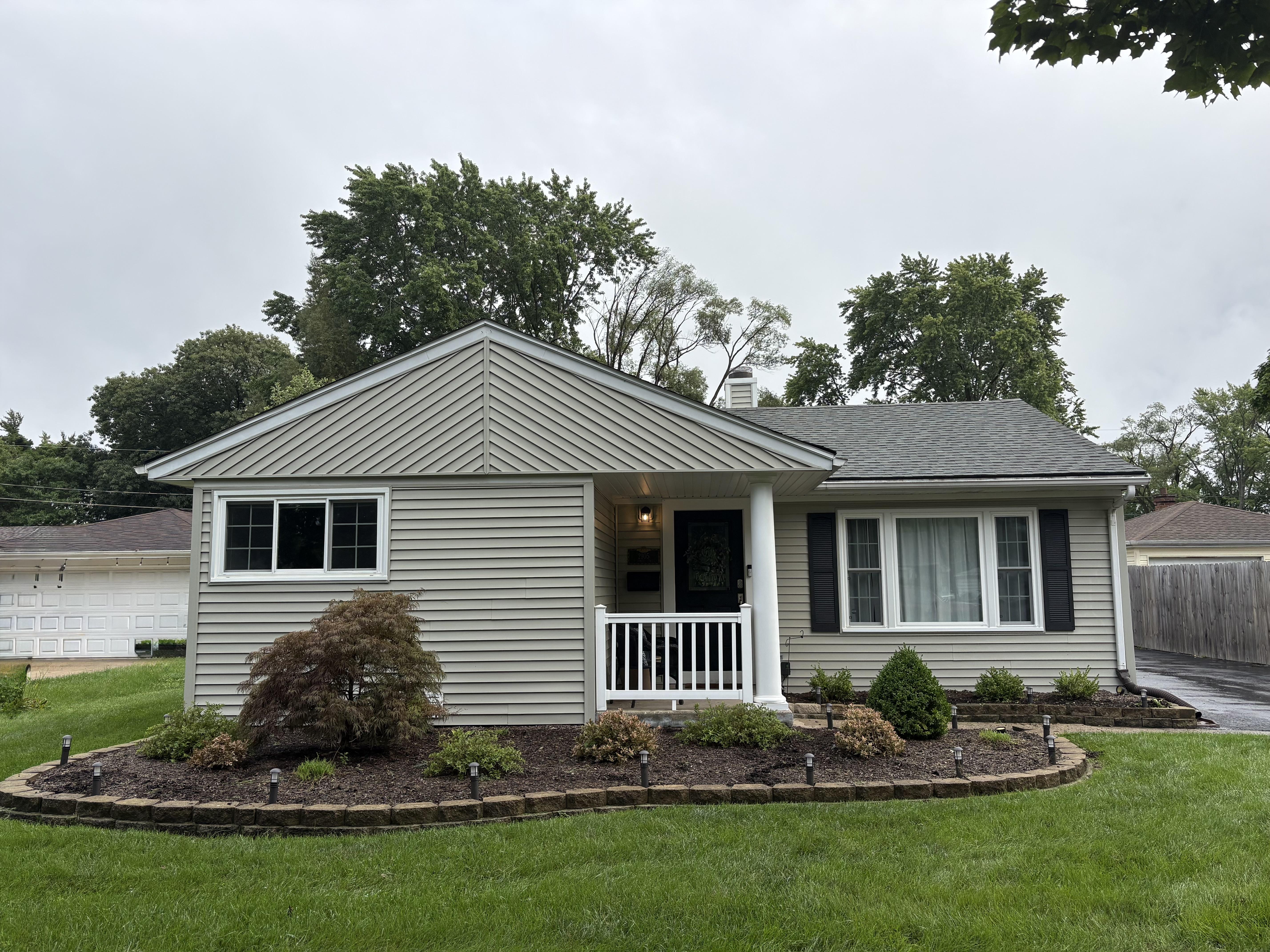2105 St James St – photo 1