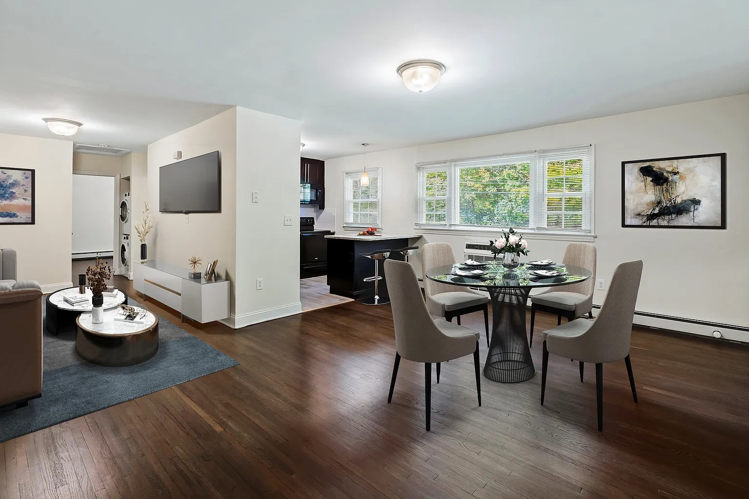 Newtonian Garden Apartments – photo 2