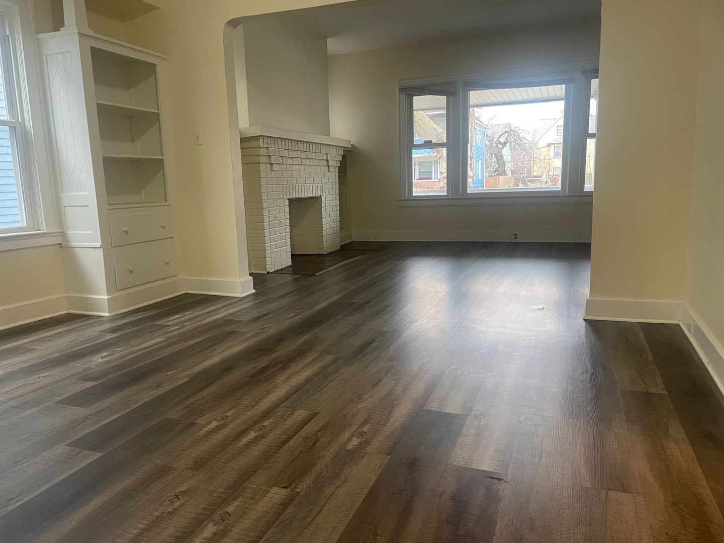 1605 Hillcrest Rd unit Lower Unit (1607) – photo 3