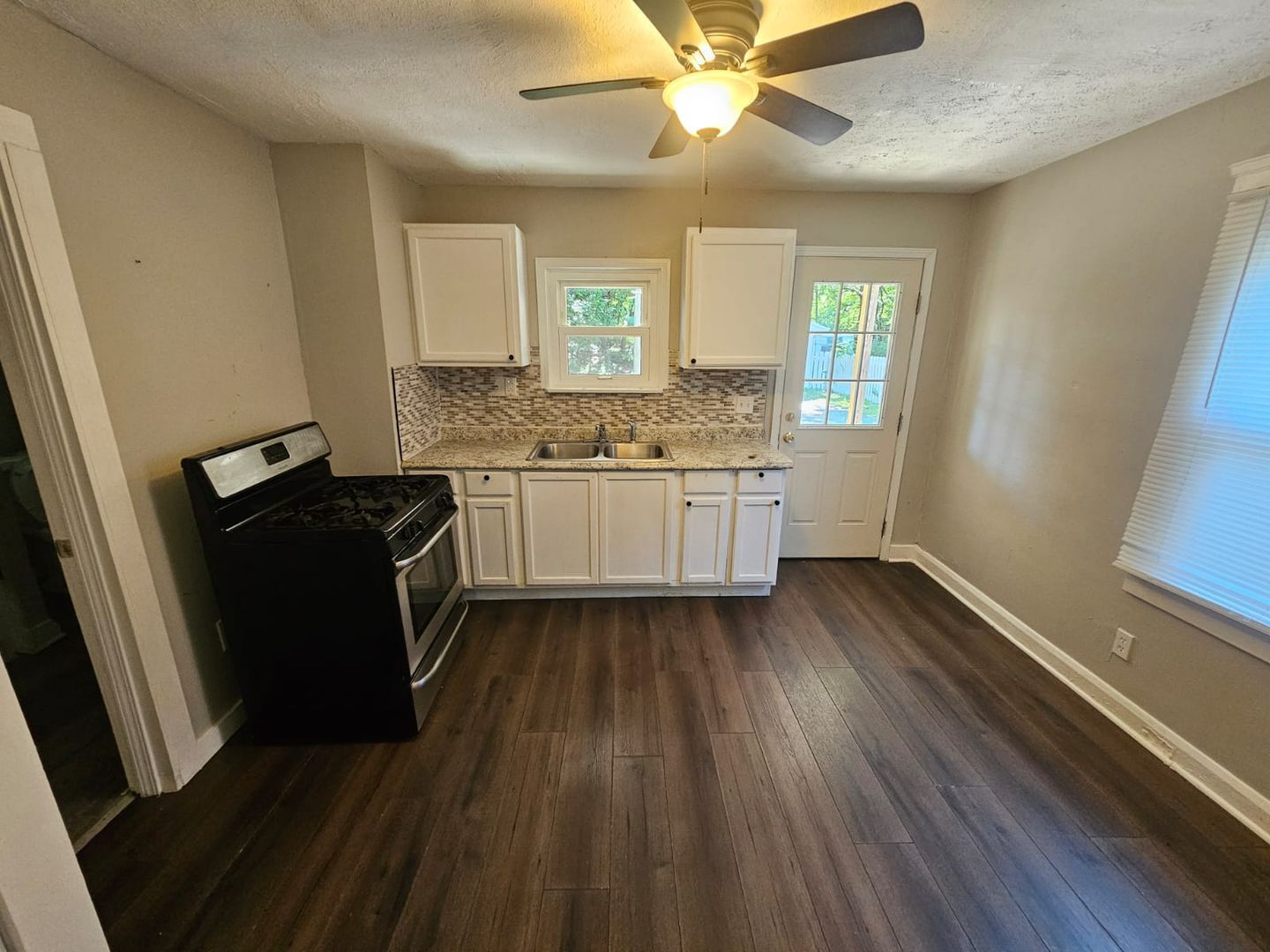 1401 E 61st St – photo 5