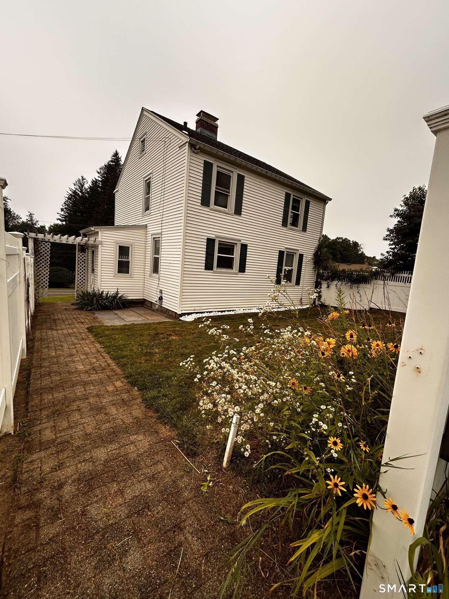 925 Meriden Rd – photo 1