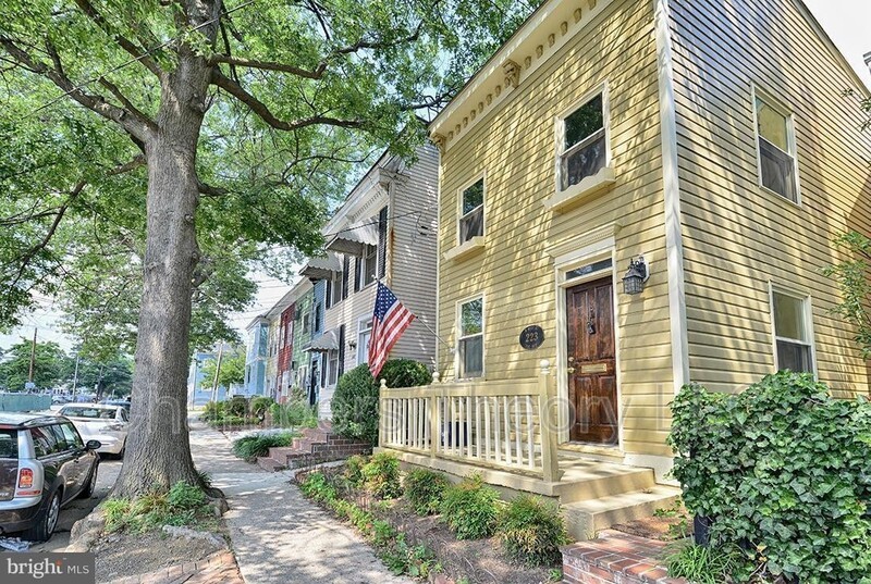 223 N West St – photo 1