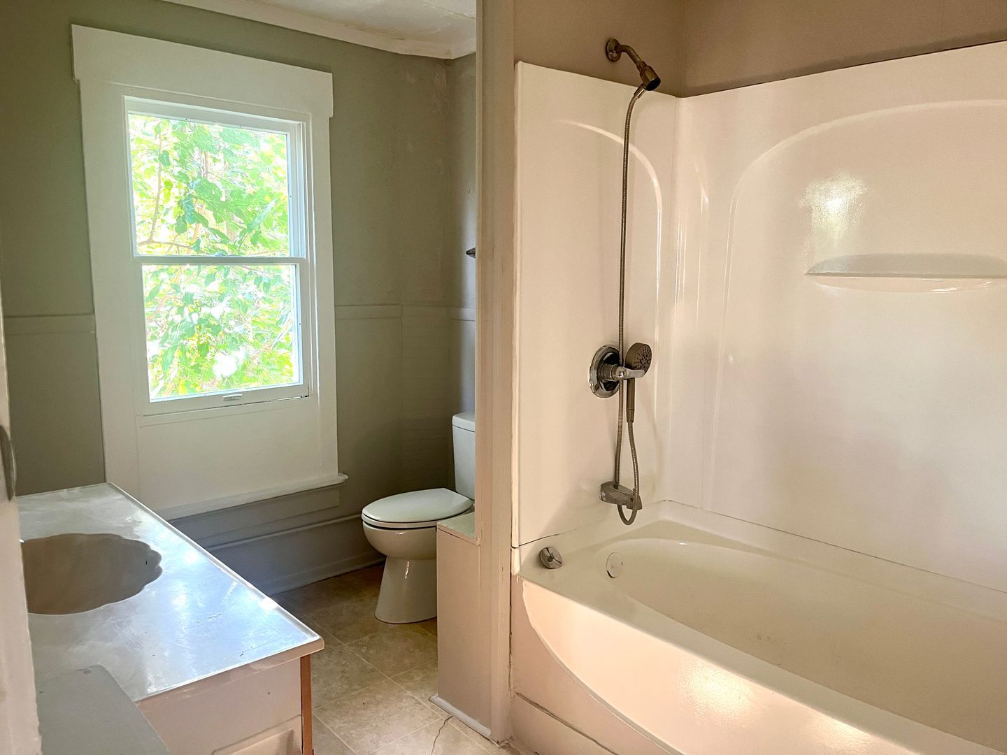 808 7th St NW unit 808 7th St NW, Unit B – photo 4