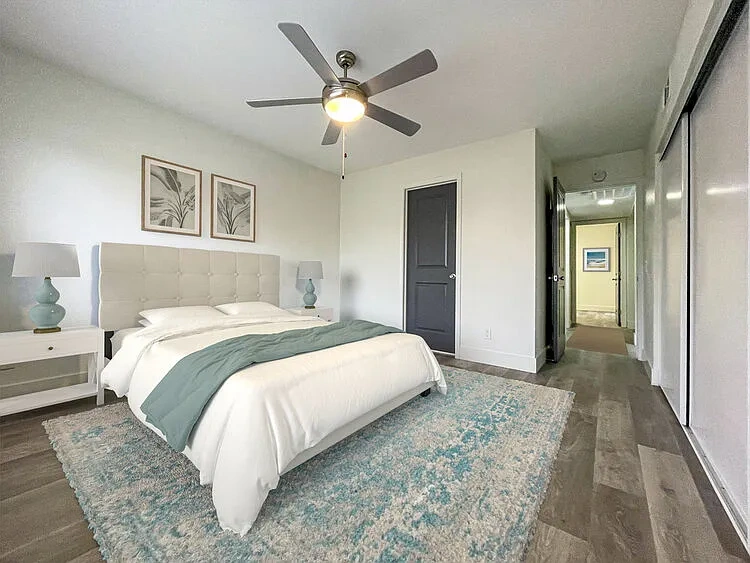 Country Club Apartments – photo 2