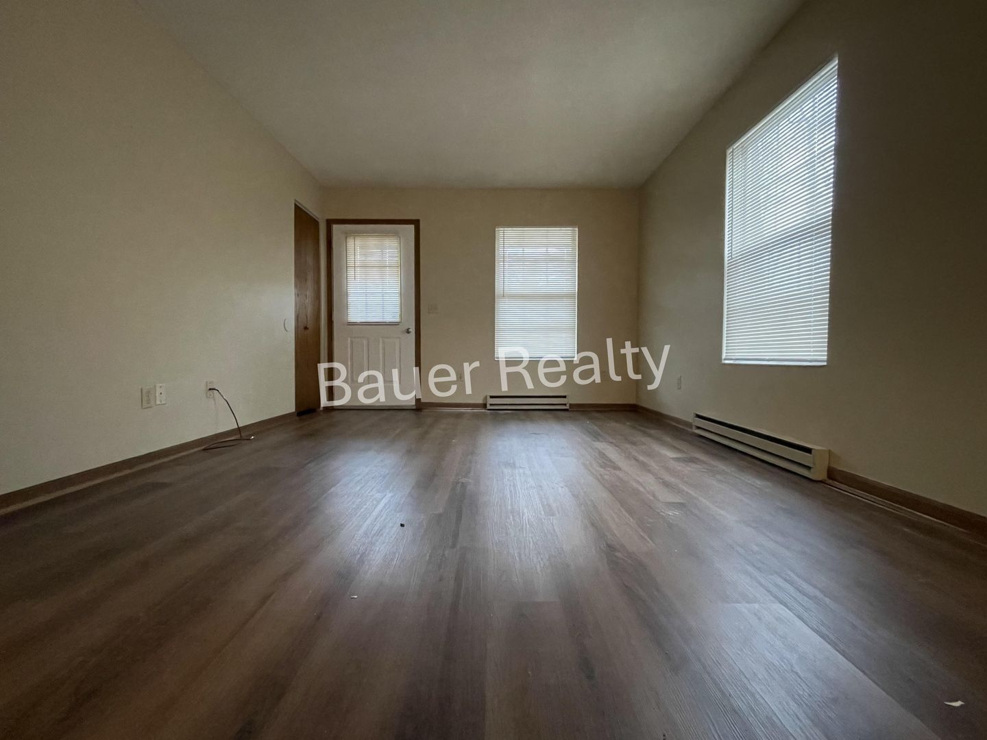 711 Hickory Ct unit 711 – photo 3