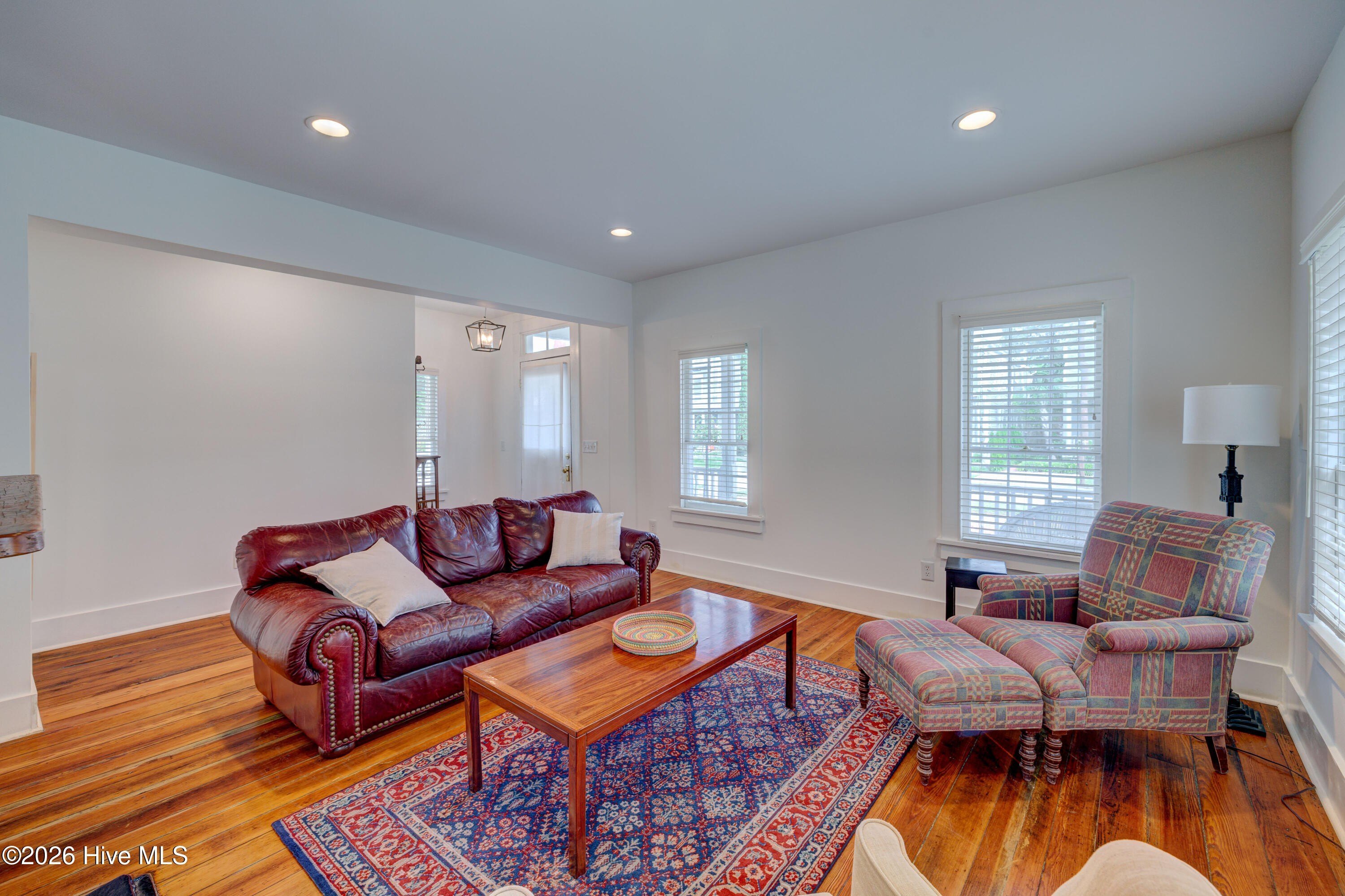 414 Orange St #A – photo 3
