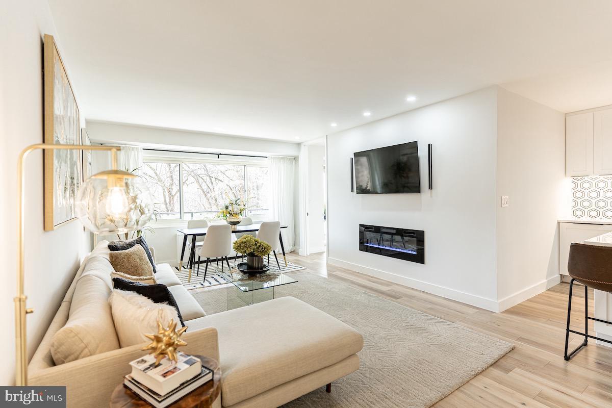 4201 Cathedral Ave NW unit 306E – photo 4