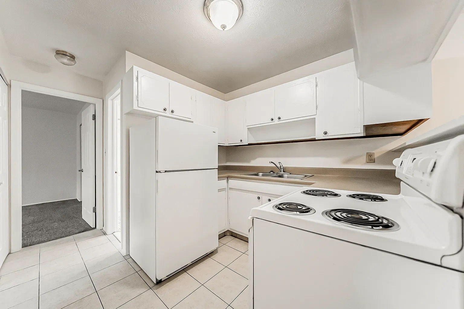 Jordan Court Apartments – photo 5