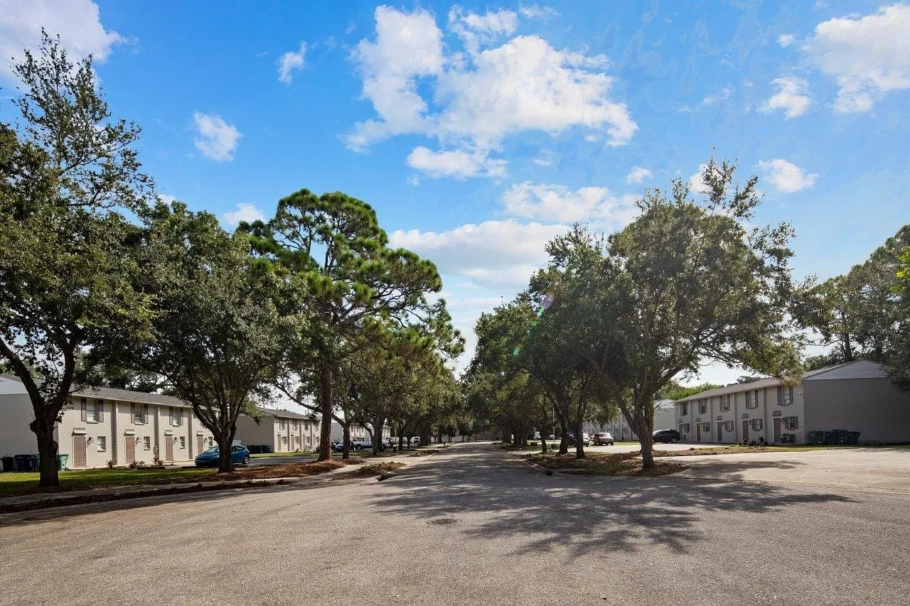Atlantic Townhomes – photo 2
