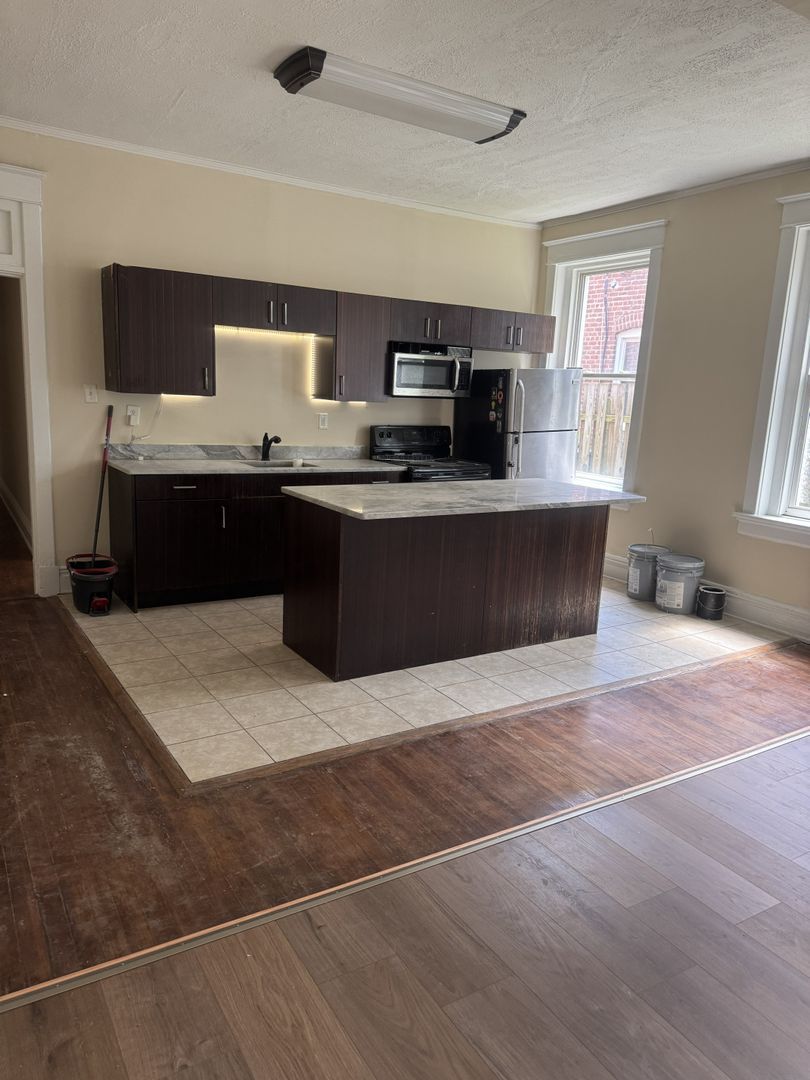 2422 Barton Ave unit 2422 Barton Ave Unit A – photo 3
