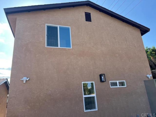 8778 Dallas St – photo 2