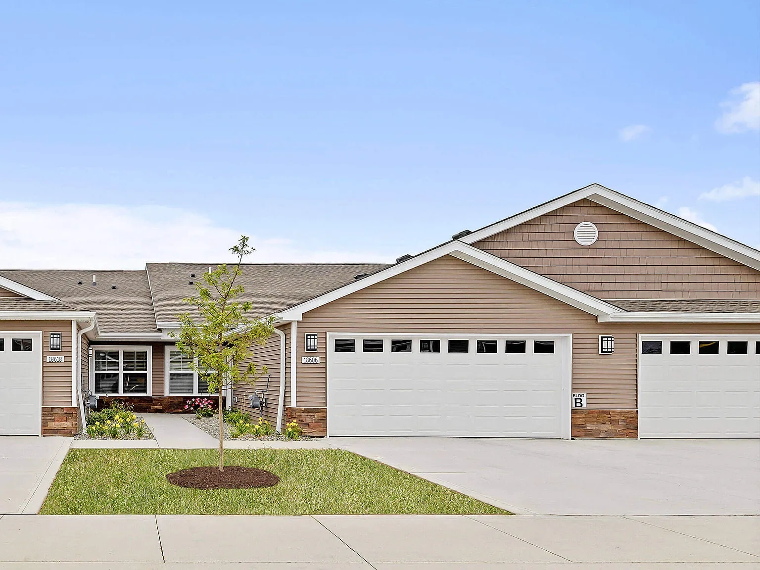 Redwood Medina Lafayette Township – photo 3