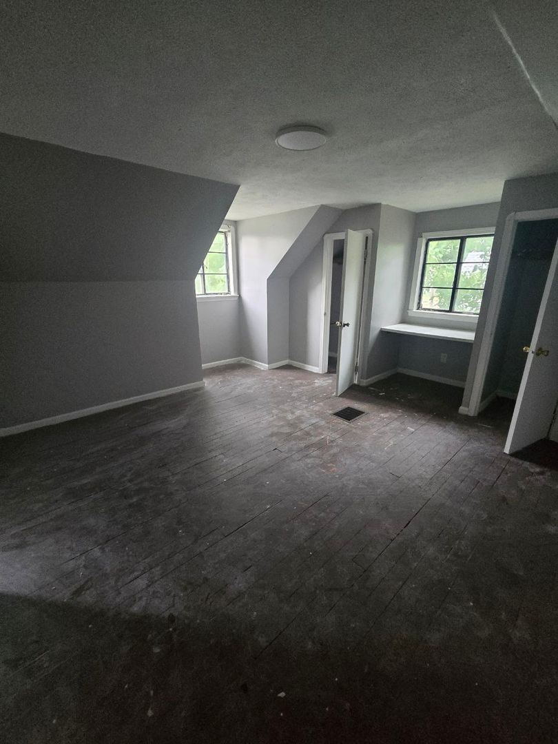 14205 Sylvia Ave – photo 5