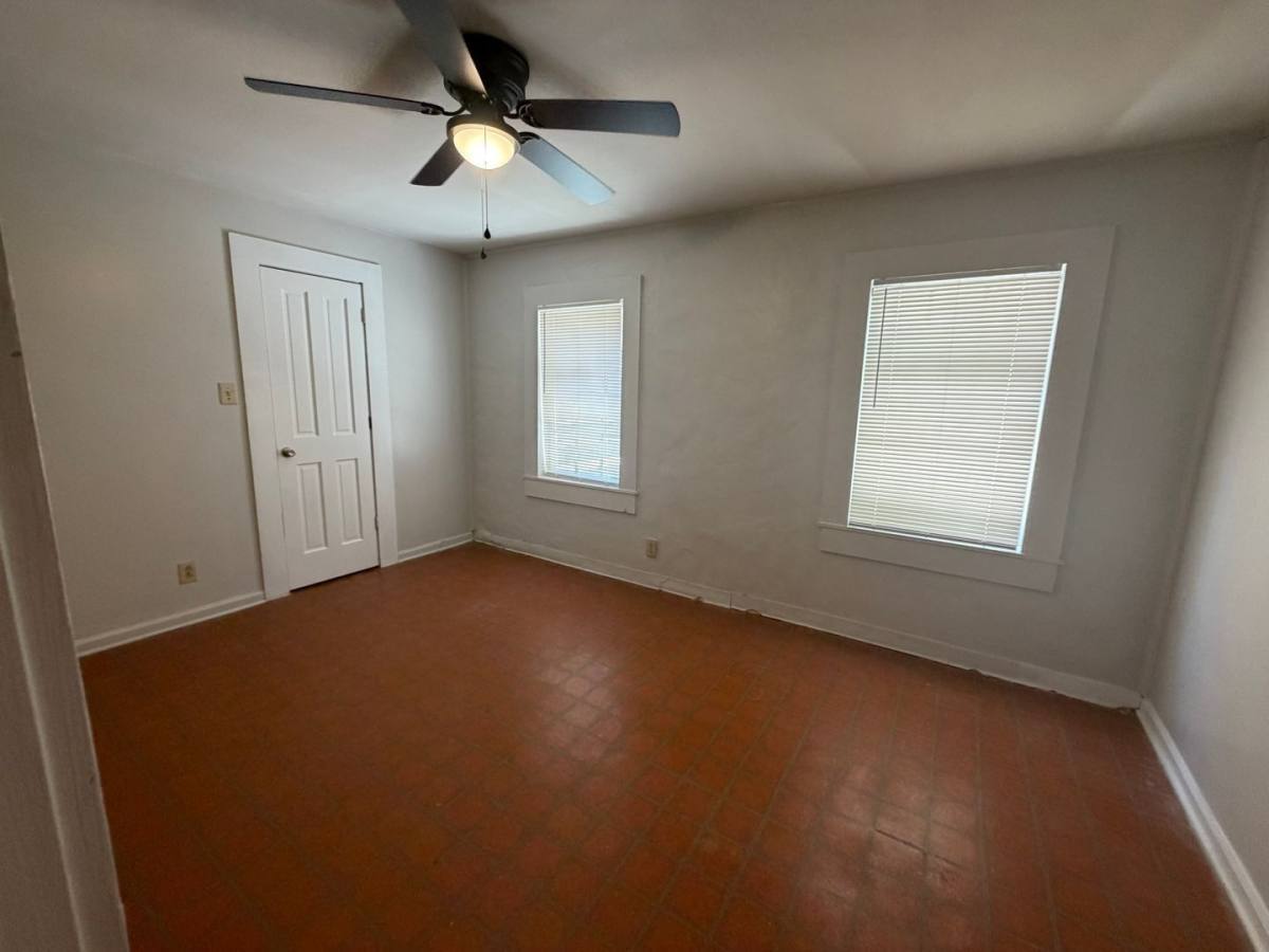 941 Hill Park unit 2 – photo 3