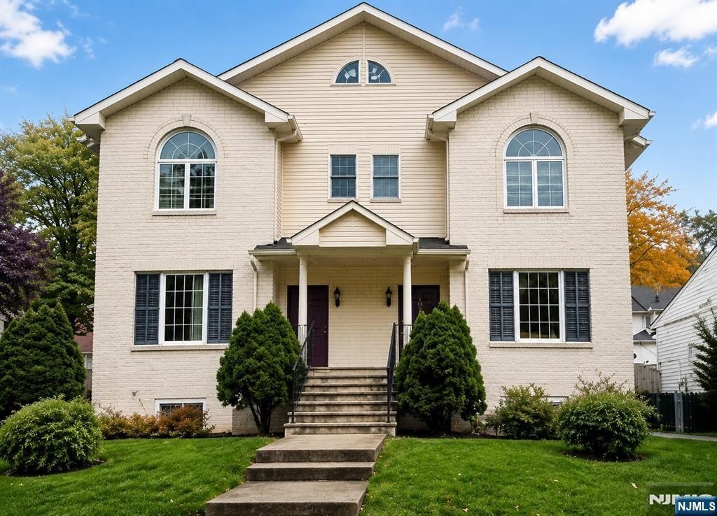 37 Vanderburgh Ave #B – photo 1