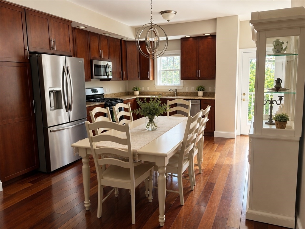 43 Leyden St unit 43 – photo 3