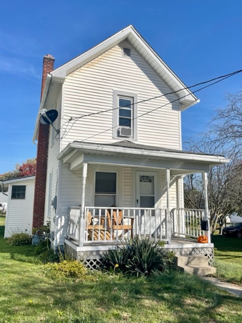 218 Pearl St – photo 1