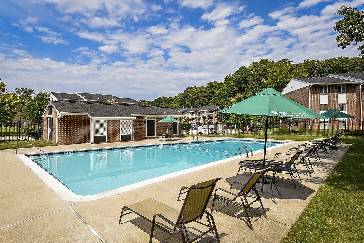 Chesapeake Village Apartments – photo 4