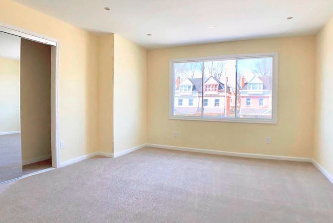 150 E Walnut Ln – photo 3