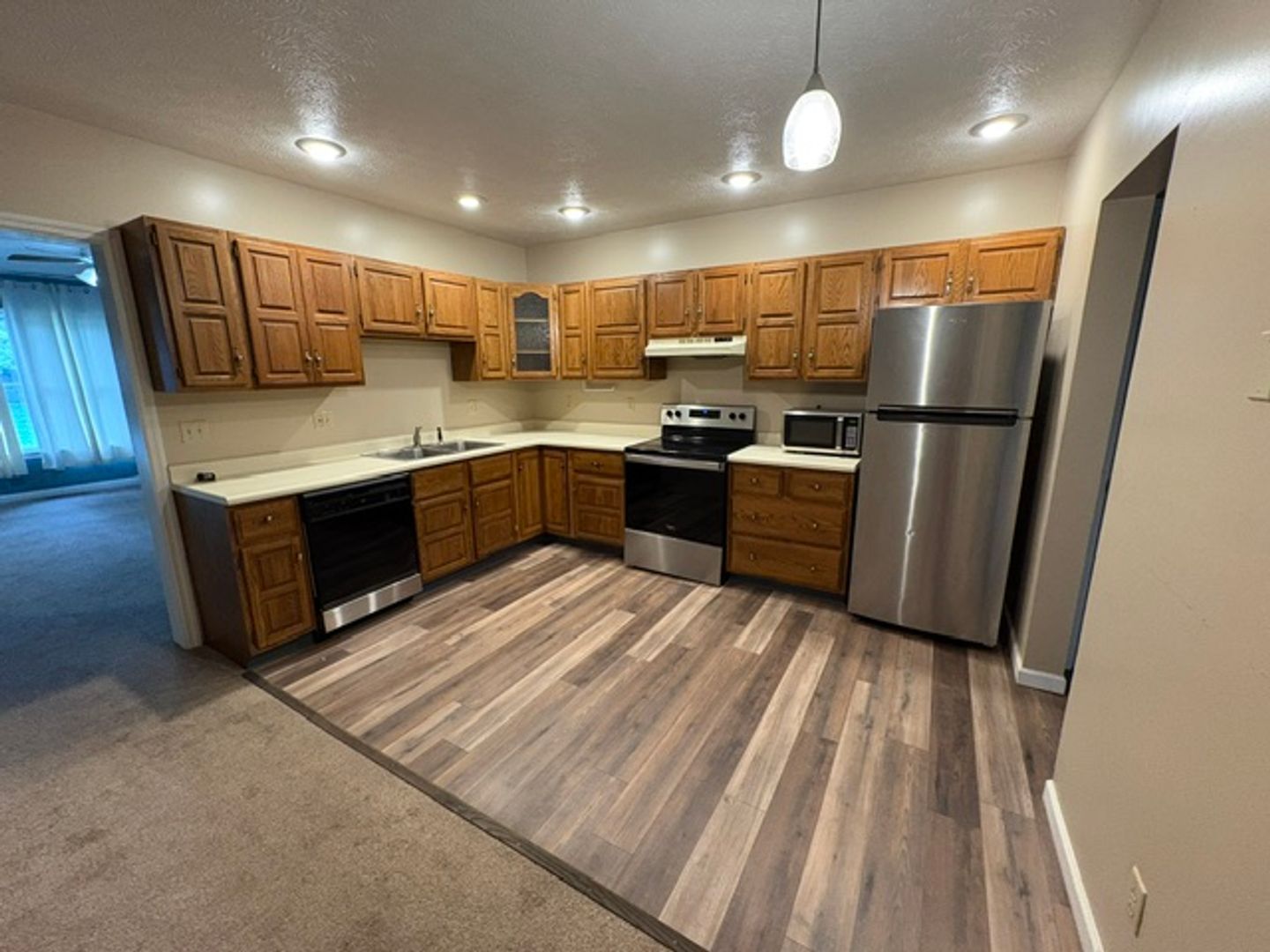 600 Schultz St unit Apt B – photo 4