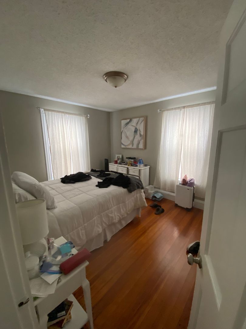 81 Bigelow St – photo 5