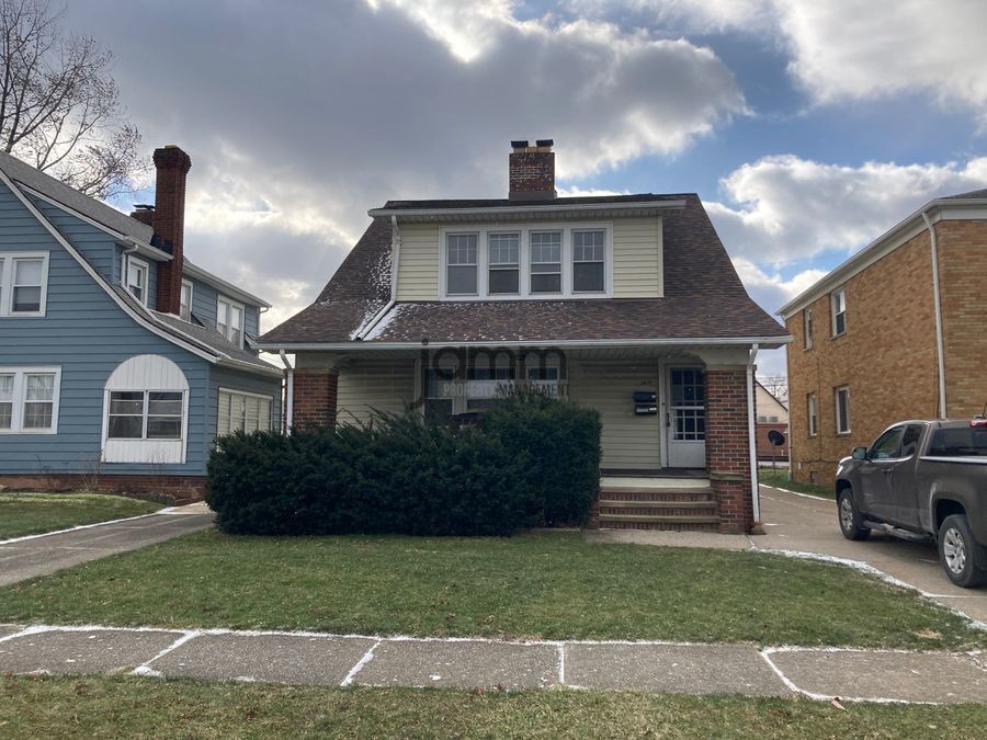 3435 Brookview Blvd unit LOWER – photo 2