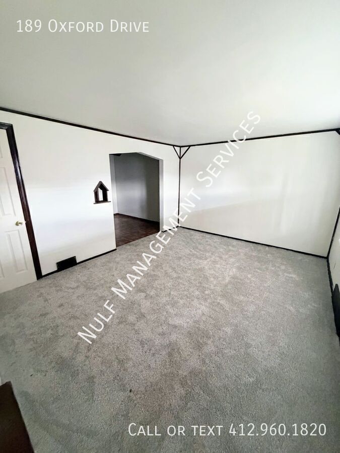 189 Oxford Dr – photo 3