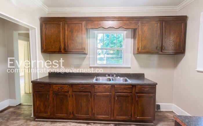 1838 31st St SW – photo 2