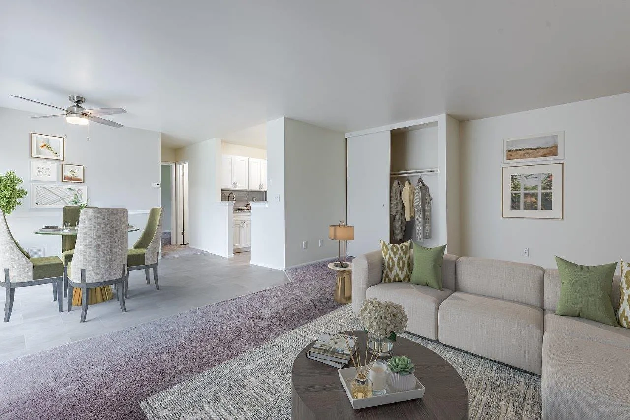Hillcrest Village Apartment Homes – photo 5