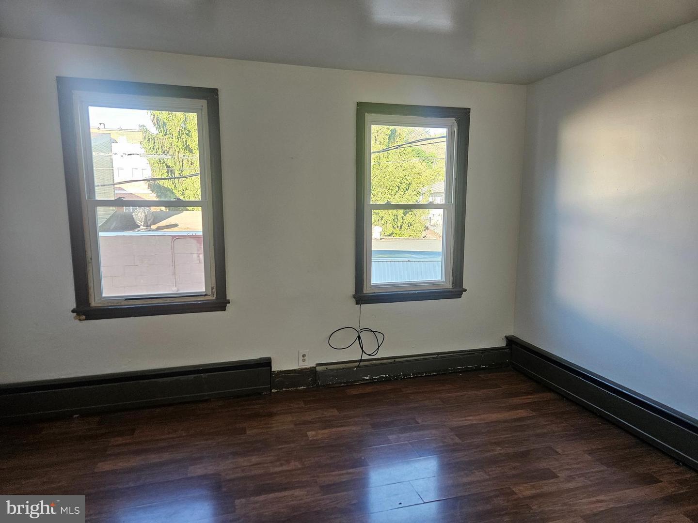 106 N 11th St – photo 2