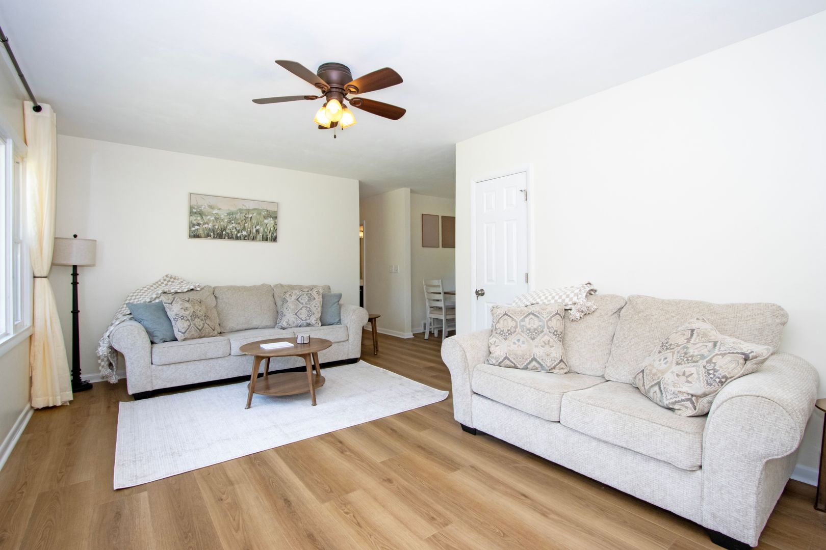 1720 W Hill Dr – photo 2