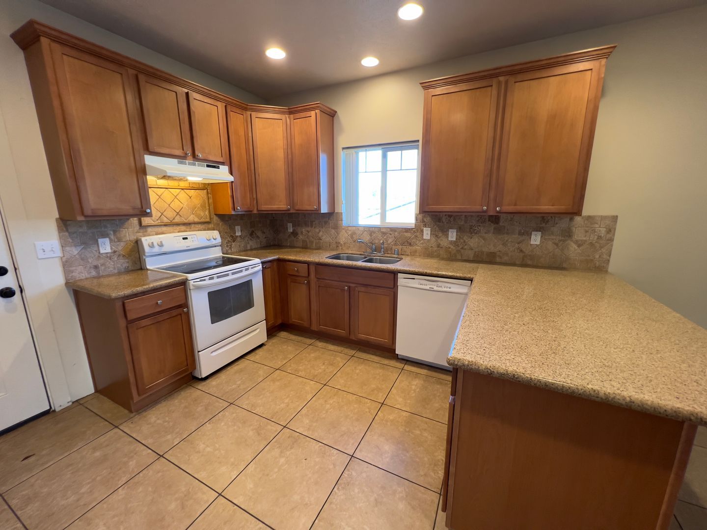 1809 4th St unit #1809 – photo 4