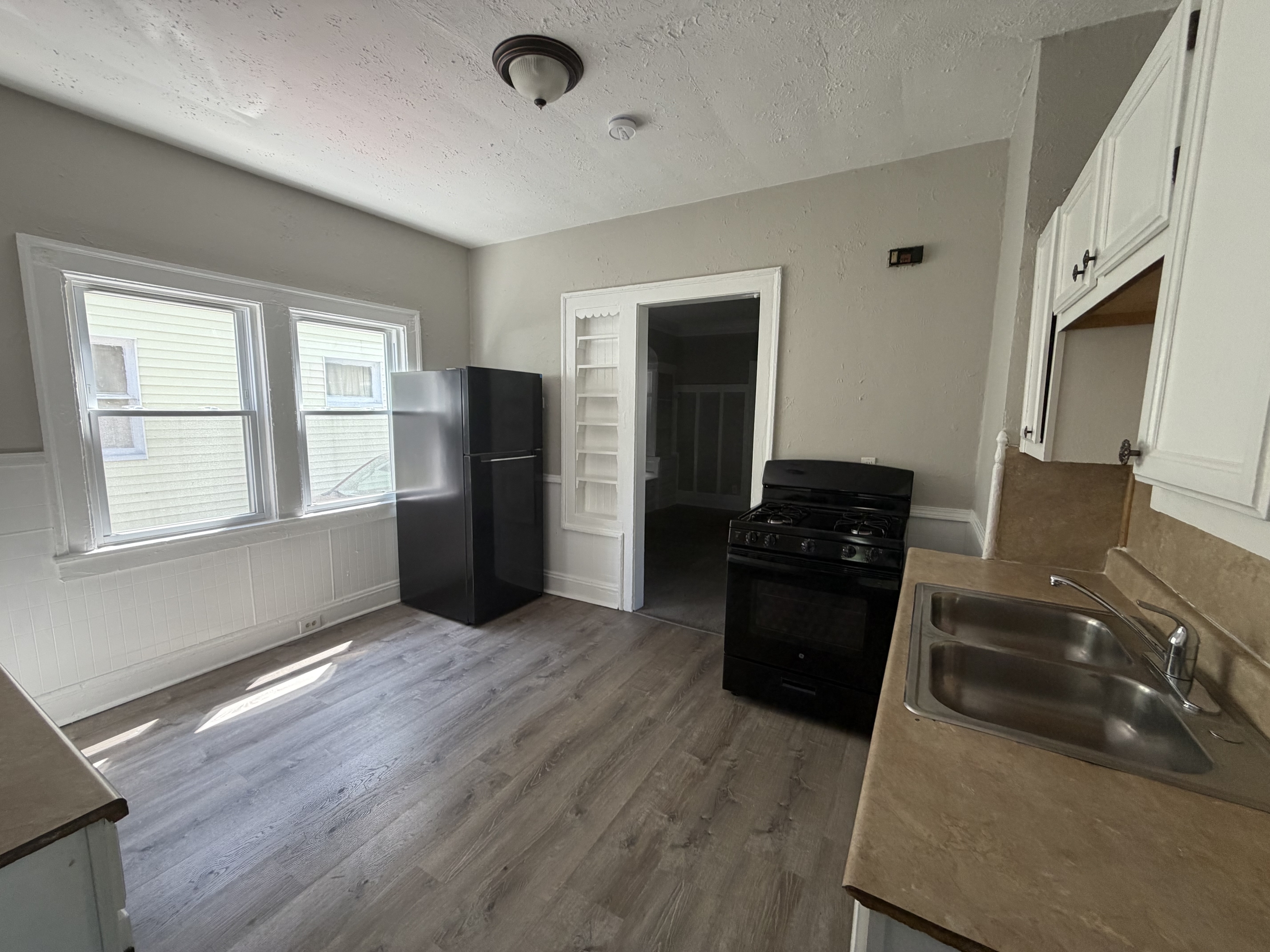 3349 E 125th St – photo 5