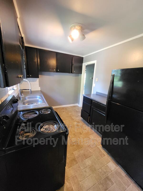 2759 Ellenwood Cir – photo 5